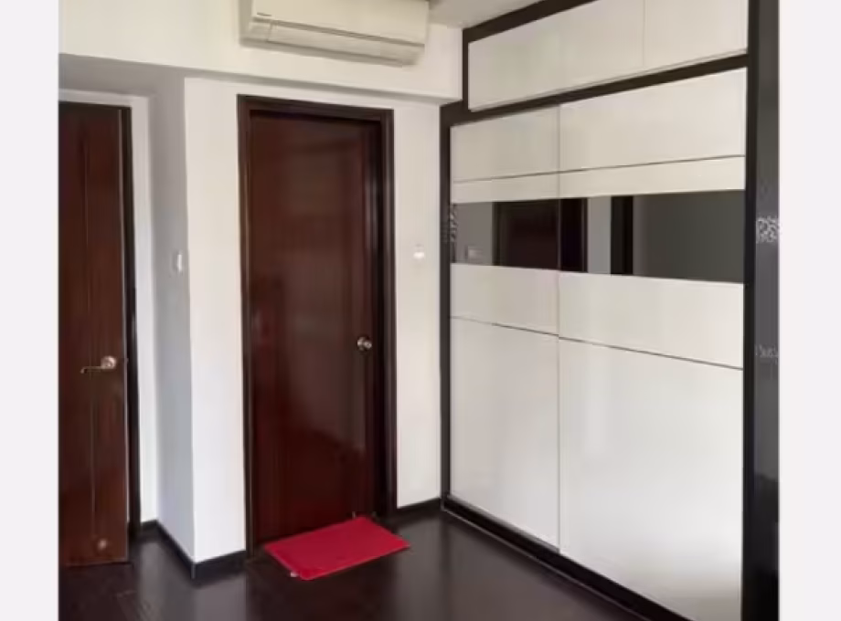 Room Rent • Singapore River •  The Florida • S$600 • Condo • Room Sharing Photo