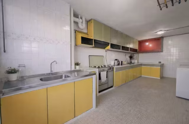 House Sale • Bukit Panjang • 609 Clementi West Street 1 • S$500000 • 3-Room (2 BR) • 990ft² / 91m²