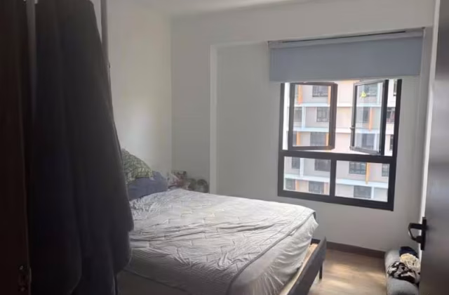 Room Rent • Jurong East •  Plantation Crescent • S$850 • 4-Room (3 BR) • Common Room