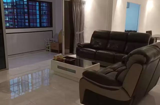 Room Rent • Ang Mo Kio • 605 Elias Road • S$850 • 5-Room (4 BR) • Common Room