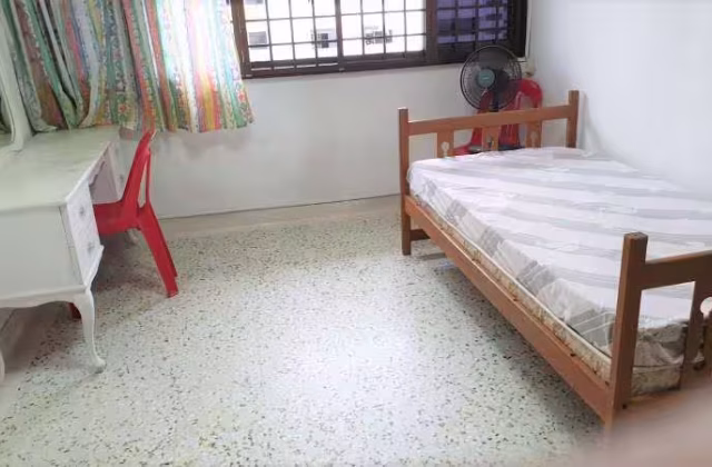 Room Rent • Bedok • 41 Bedok South Road • S$650 • 4-Room (3 BR) • Common Room