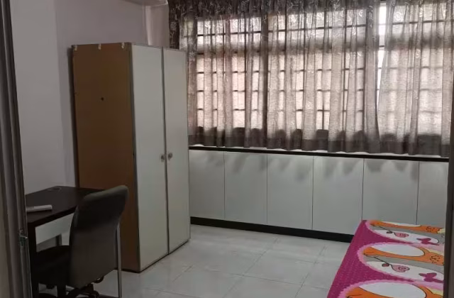 Room Rent • Ang Mo Kio • 605 Elias Road • S$850 • 5-Room (4 BR) • Common Room