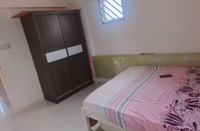 Room Rent • Rochor • 638 Yishun Street 61 • S$1000 • 4-Room (3 BR) • Common Room