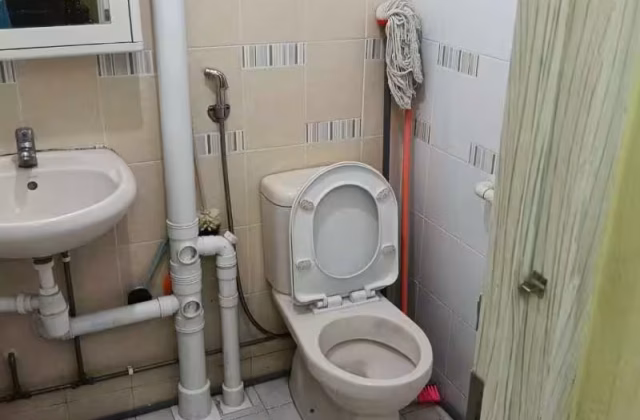 Room Rent • Yishun • 214 Yishun Street 21 • S$1200 • 3-Room (2 BR) • Master Room