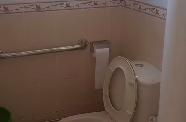 Room Rent • Orchard • 205 Ang Mo Kio Avenue 1 • S$700 • 4-Room (3 BR) • Common Room