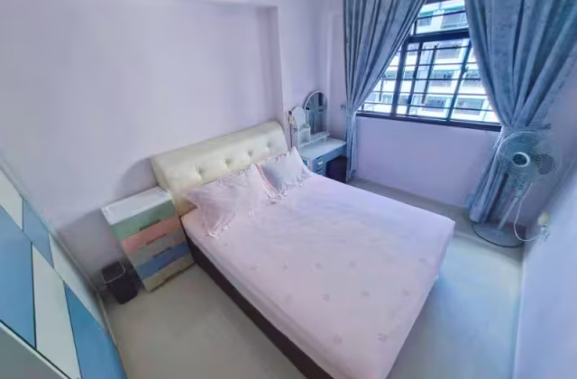 Room Rent • Lim Chu Kang • 196A Boon Lay Drive • S$1200 • 3-Room (2 BR) • Common Room