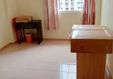 Room Rent • Bukit Batok • 348 Bukit Batok Street 34 • S$800 • 3-Room (2 BR) • Common Room