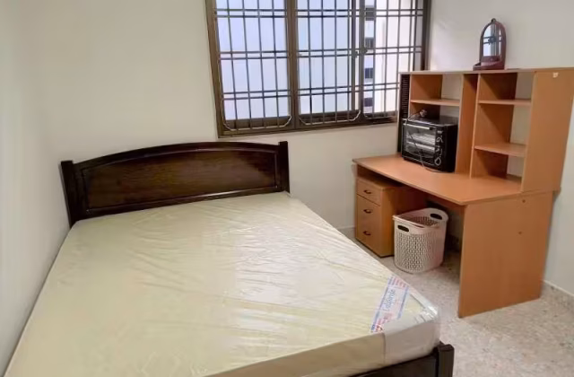 Room Rent • Bedok • 543 Bedok North Street 3 • S$800 • 4-Room (3 BR) • Common Room
