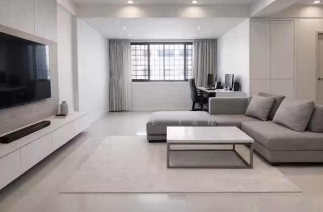 House Sale • Sembawang • 786D Woodlands Drive 60 • S$699000 • 3-Room (2 BR) • 1313ft² / 121m²