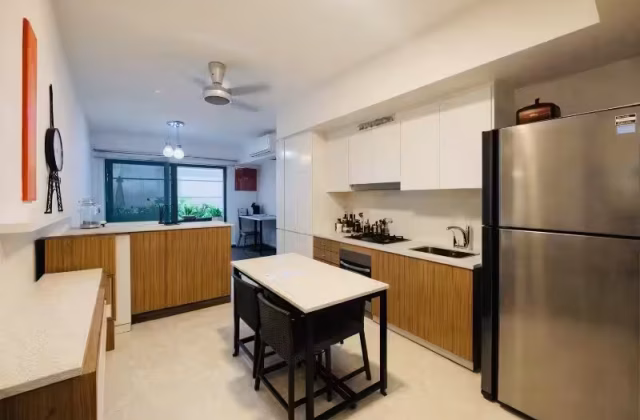 House Sale • Jurong West •  The Lakefront Residences • S$1050000 • Condo • 624ft² / 57m²