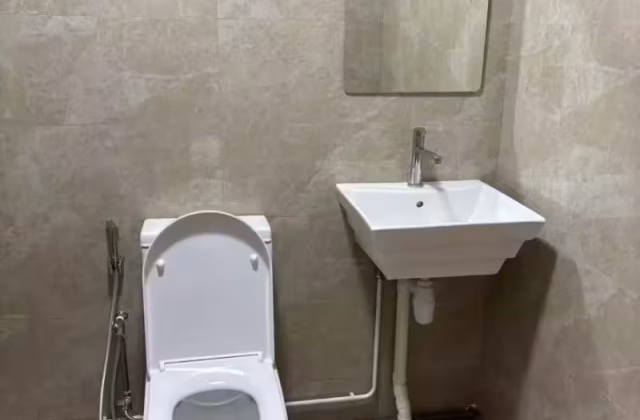 Room Rent • Jurong West • 683C Jurong West Street 64 • S$600 • 5-Room (4 BR) • Room Sharing