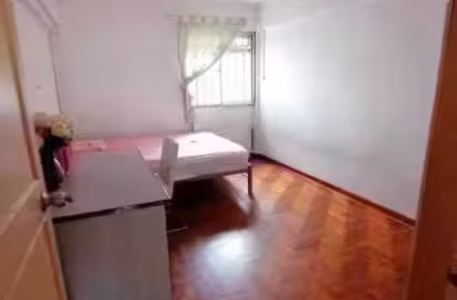 Room Rent • Woodlands • 167 Woodlands Street 11 • S$1000 • 5-Room (4 BR) • Common Room