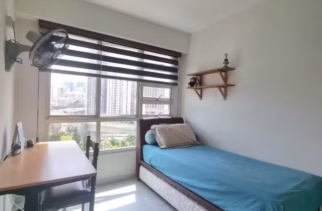 Room Rent • Bukit Batok • 194B Bukit Batok West Avenue 6 • S$900 • 3-Room (2 BR) • Common Room