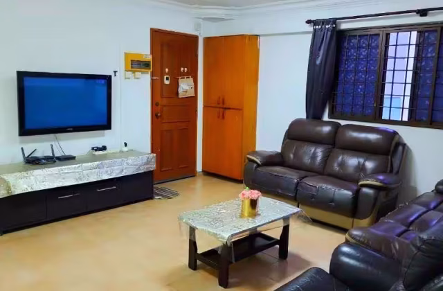 House Rent • Rochor • 715 Yishun Street 71 • S$3250 • 4-Room (3 BR) • 1062ft² / 98m²