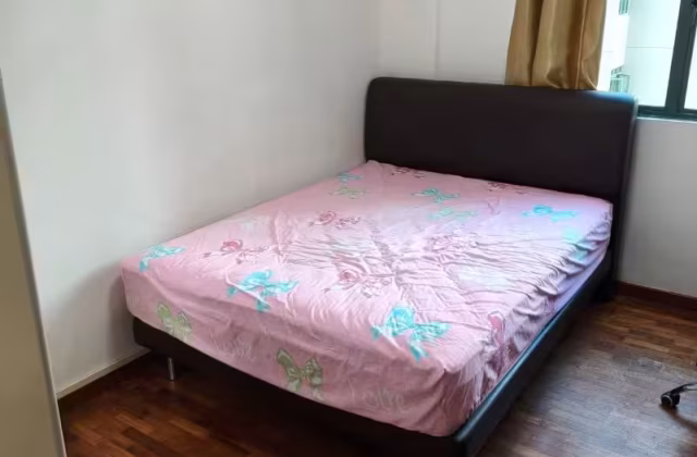 Room Rent • Lim Chu Kang •  Summerdale • S$1200 • Condo • Common Room