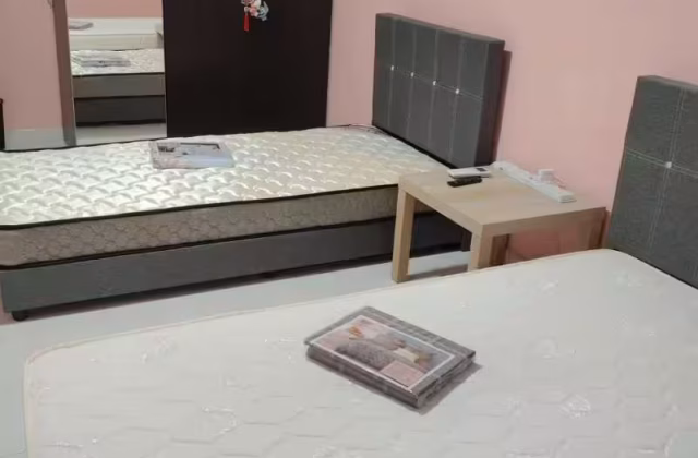 Room Rent • Tampines • 160 Simei Road • S$800 • 4-Room (3 BR) • Common Room