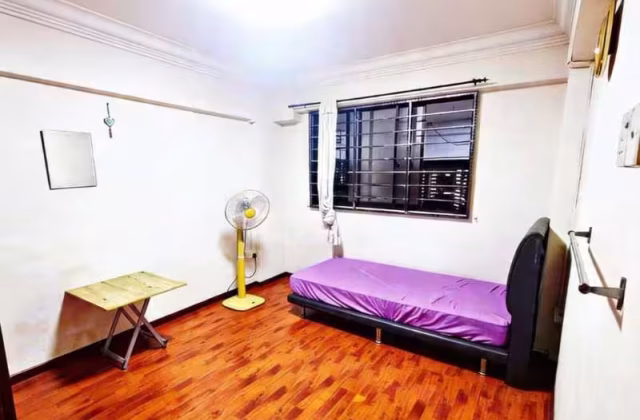 Room Rent • Jurong East • 264 Jurong East Street 24 • S$600 • 3-Room (2 BR) • Common Room