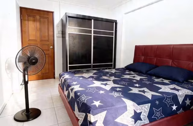 Room Rent • Clementi • 710 Clementi West Street 2 • S$1300 • 3-Room (2 BR) • Master Room