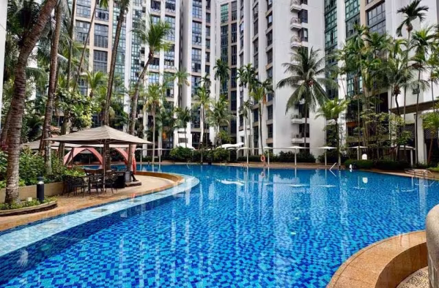 Room Rent • Bedok •  East Meadows • S$1700 • Condo • Master Room