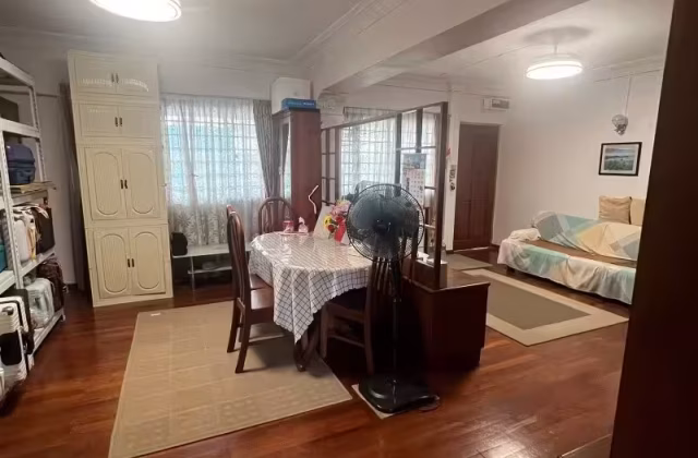 Room Rent • Pasir Ris • 569 Pasir Ris Street 51 • S$600 • 4-Room (3 BR) • Room Sharing