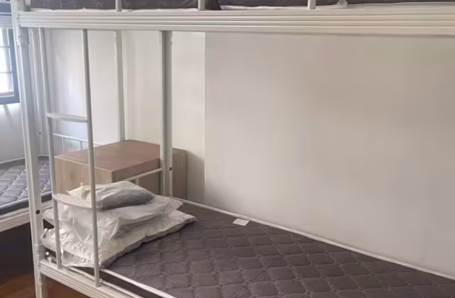 Room Rent • Woodlands • 706 Woodlands Drive 40 • S$500 • 5-Room (4 BR) • Common Room