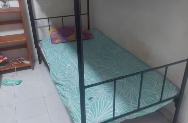 Room Rent • Bukit Batok • 231 Bukit Batok East Avenue 5 • S$350 • 3-Room (2 BR) • Room Sharing