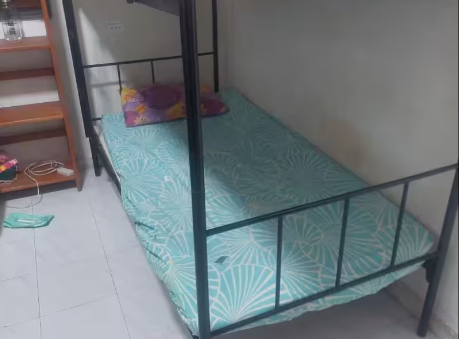 Room Rent • Bukit Batok • 231 Bukit Batok East Avenue 5 • S$350 • 3-Room (2 BR) • Room Sharing Photo