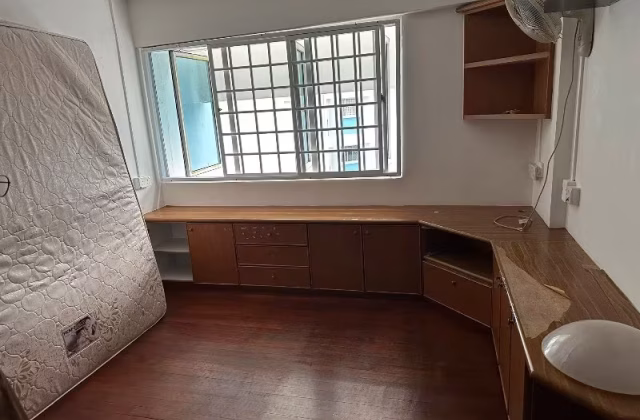 Room Rent • Tampines • 111 Tampines Street 11 • S$1200 • 3-Room (2 BR) • Common Room