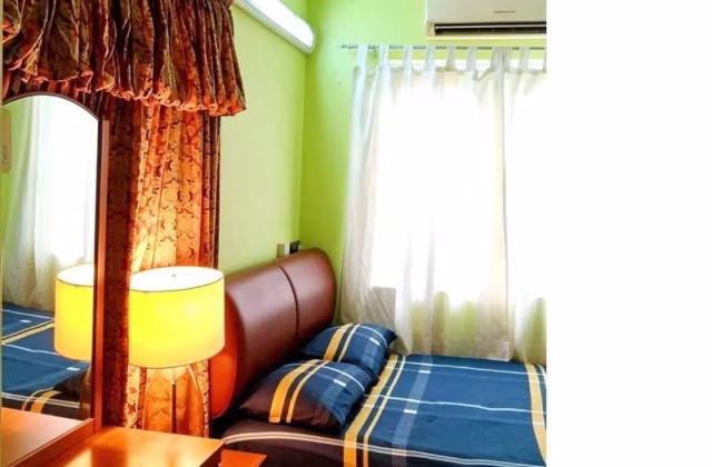 Room Rent • Novena • 45 Jalan Bahagia • S$1200 • 4-Room (3 BR) • Common Room