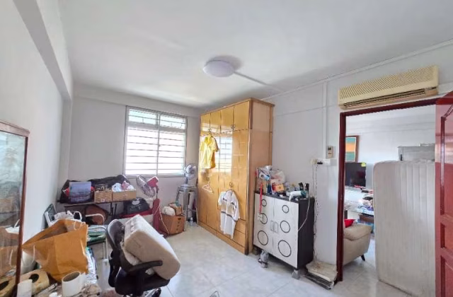 Room Rent • Kallang • 3 Beach Road • S$1200 • 2-Room (1 BR) • Common Room
