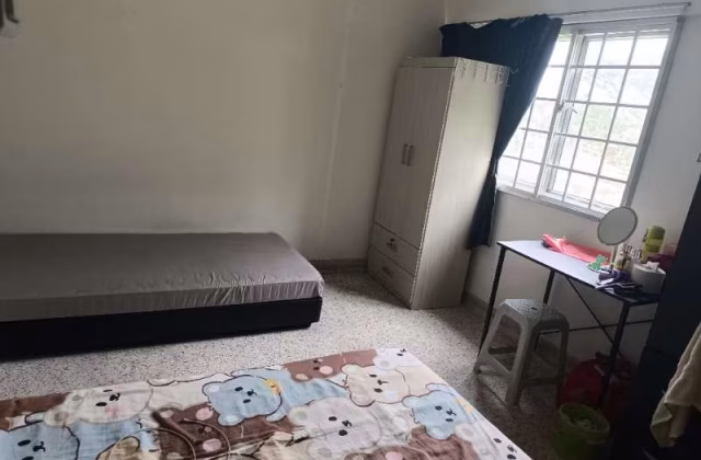 Room Rent • Ang Mo Kio • 223 Ang Mo Kio Avenue 1 • S$500 • 3-Room (2 BR) • Common Room