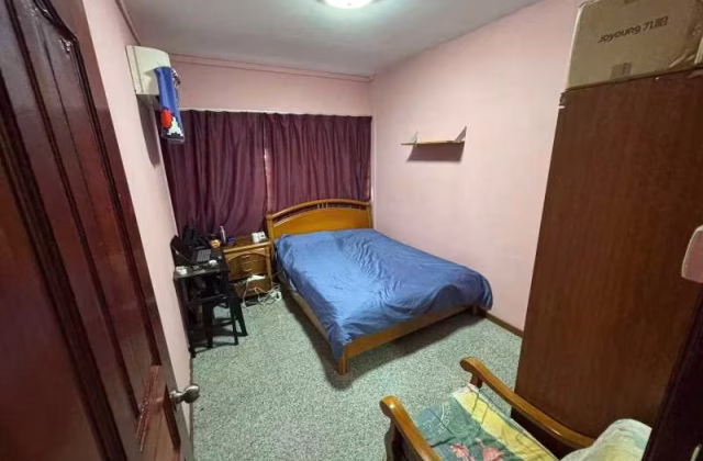 Room Rent • Jurong West • 617 Jurong West Street 65 • S$1000 • 4-Room (3 BR) • Common Room