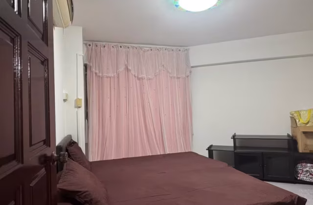 Room Rent • Hougang • 457 Hougang Avenue 10 • S$1200 • 3-Room (2 BR) • Maid Room