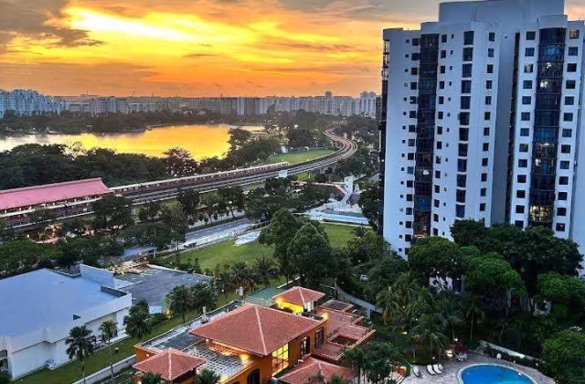 Room Rent • Jurong East •  Parc Oasis • S$750 • Condo • Maid Room