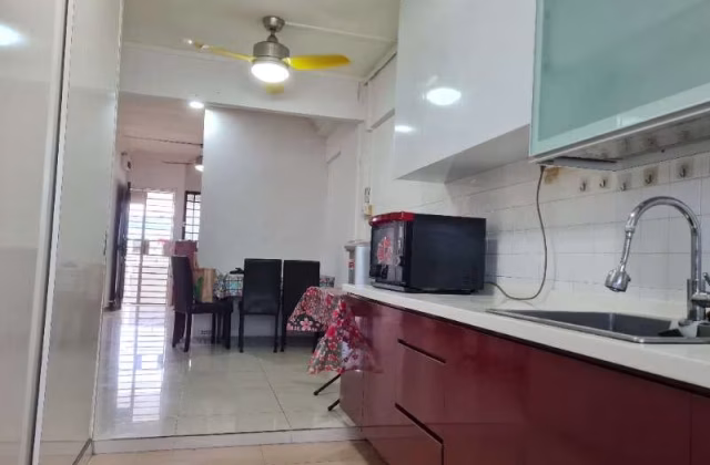 House Rent • Yishun • 742 Yishun Avenue 5 • S$2900 • 3-Room (2 BR) • 721ft² / 66m²