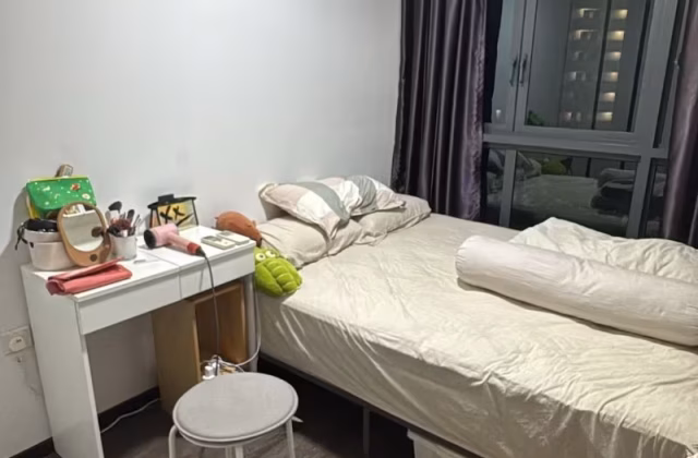 Room Rent • Yishun •  Symphony Suites • S$1400 • Condo • Common Room