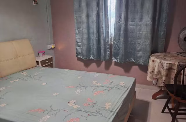 Room Rent • Woodlands • 17 Marsiling Lane • S$700 • 3-Room (2 BR) • Common Room