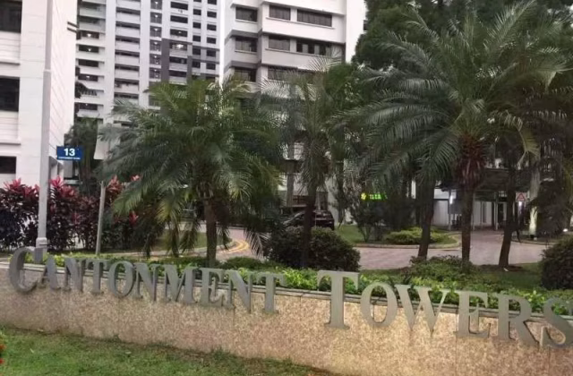 Room Rent • Bukit Merah • 17 Cantonment Close • S$1300 • 5-Room (4 BR) • Common Room