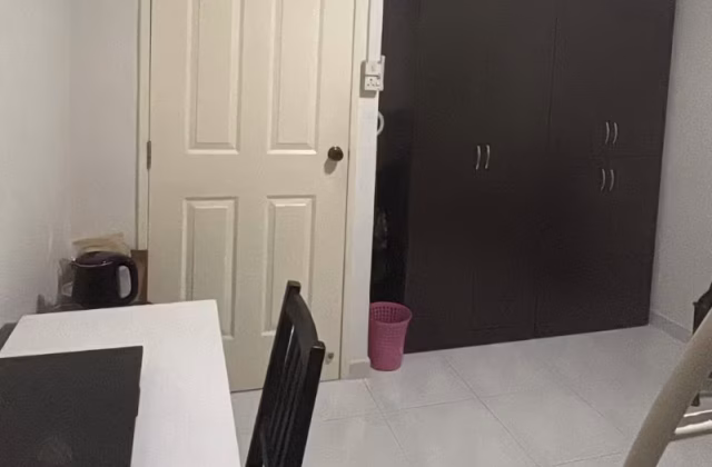 Room Rent • Tampines • 361 Tampines Street 34 • S$550 • 4-Room (3 BR) • Common Room