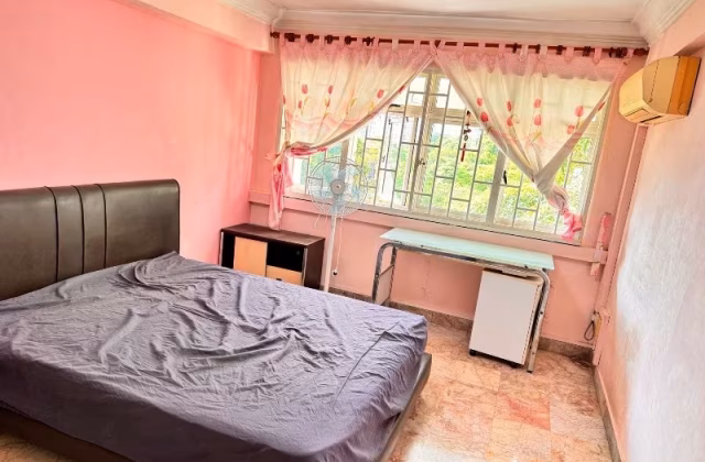 Room Rent • Jurong West • 202 Boon Lay Drive • S$1100 • 5-Room (4 BR) • Common Room