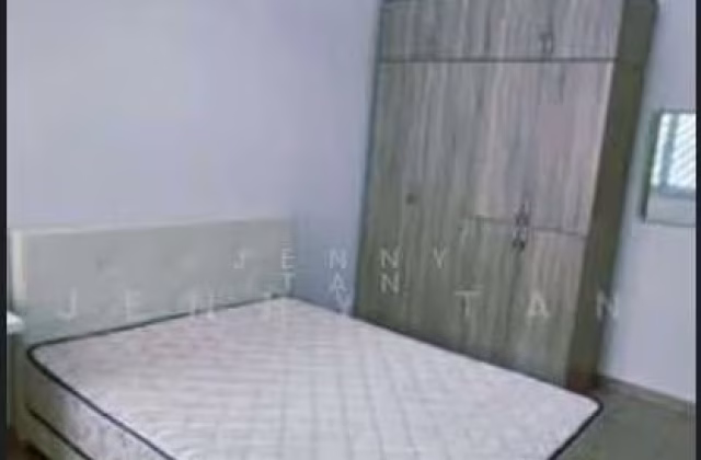 Room Rent • Tampines • 258 Tampines Street 21 • S$950 • 3-Room (2 BR) • Common Room