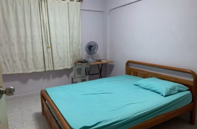 Room Rent • Serangoon • 330 Serangoon Avenue 3 • S$1000 • 4-Room (3 BR) • Common Room