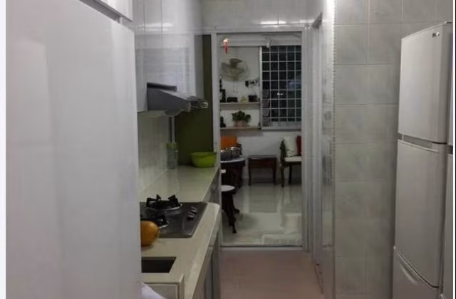 Room Rent • Geylang • 313 Ubi Avenue 1 • S$500 • 4-Room (3 BR) • Room Sharing