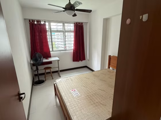 Room Rent • Jurong West • 183D Boon Lay Avenue • S$900 • 5-Room (4 BR) • Common Room Photo