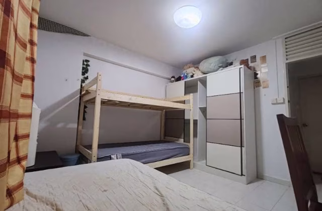 Room Rent • Hougang • 566 Hougang Street 51 • S$360 • 5-Room (4 BR) • Room Sharing