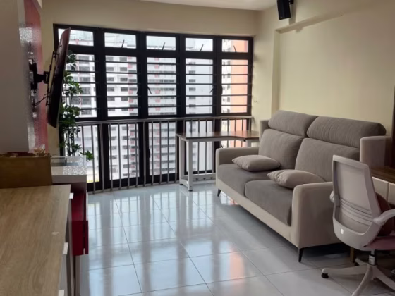 Room Rent • Choa Chu Kang • 689B Choa Chu Kang Drive • S$1200 • 5-Room (4 BR) • Common Room Photo