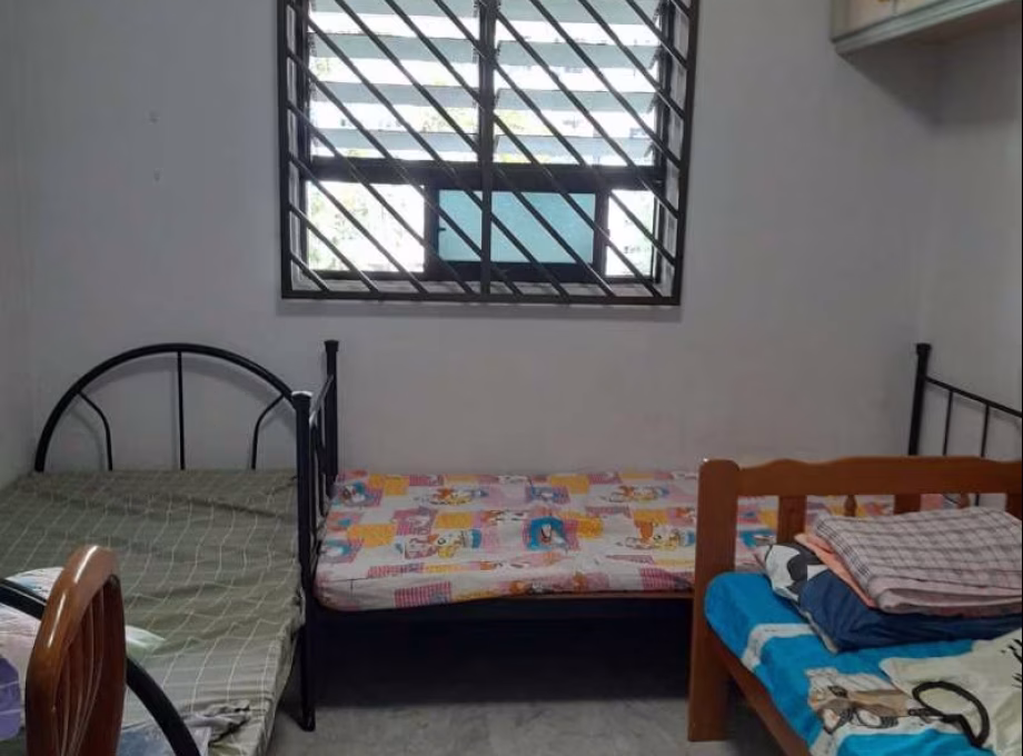 Room Rent • Bedok • 549 Bedok North Avenue 1 • S$400 • 3-Room (2 BR) • Room Sharing Photo