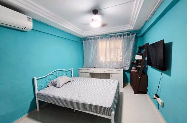 Room Rent • Tampines • 258 Tampines Street 21 • S$950 • 3-Room (2 BR) • Common Room