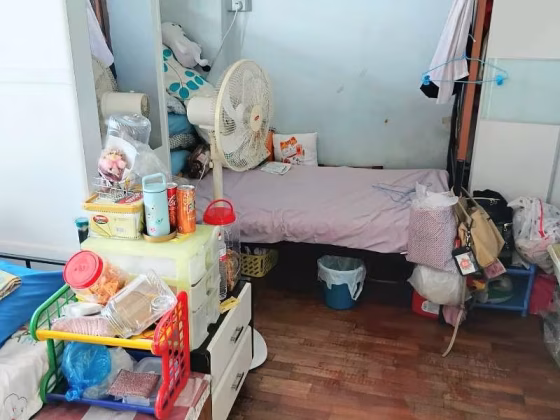 Room Rent • Jurong West • 471 Jurong West Street 41 • S$450 • 3-Room (2 BR) • Master Room Photo