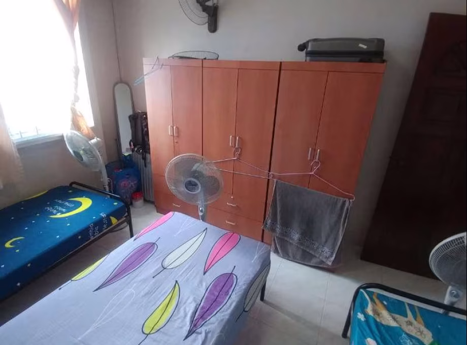 Room Rent • Geylang • 341 Ubi Avenue 1 • S$500 • 4-Room (3 BR) • Room Sharing Photo